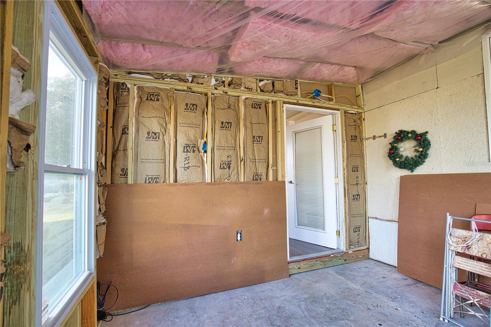 Image 29 of 47 For 2302 Red Baron Drive