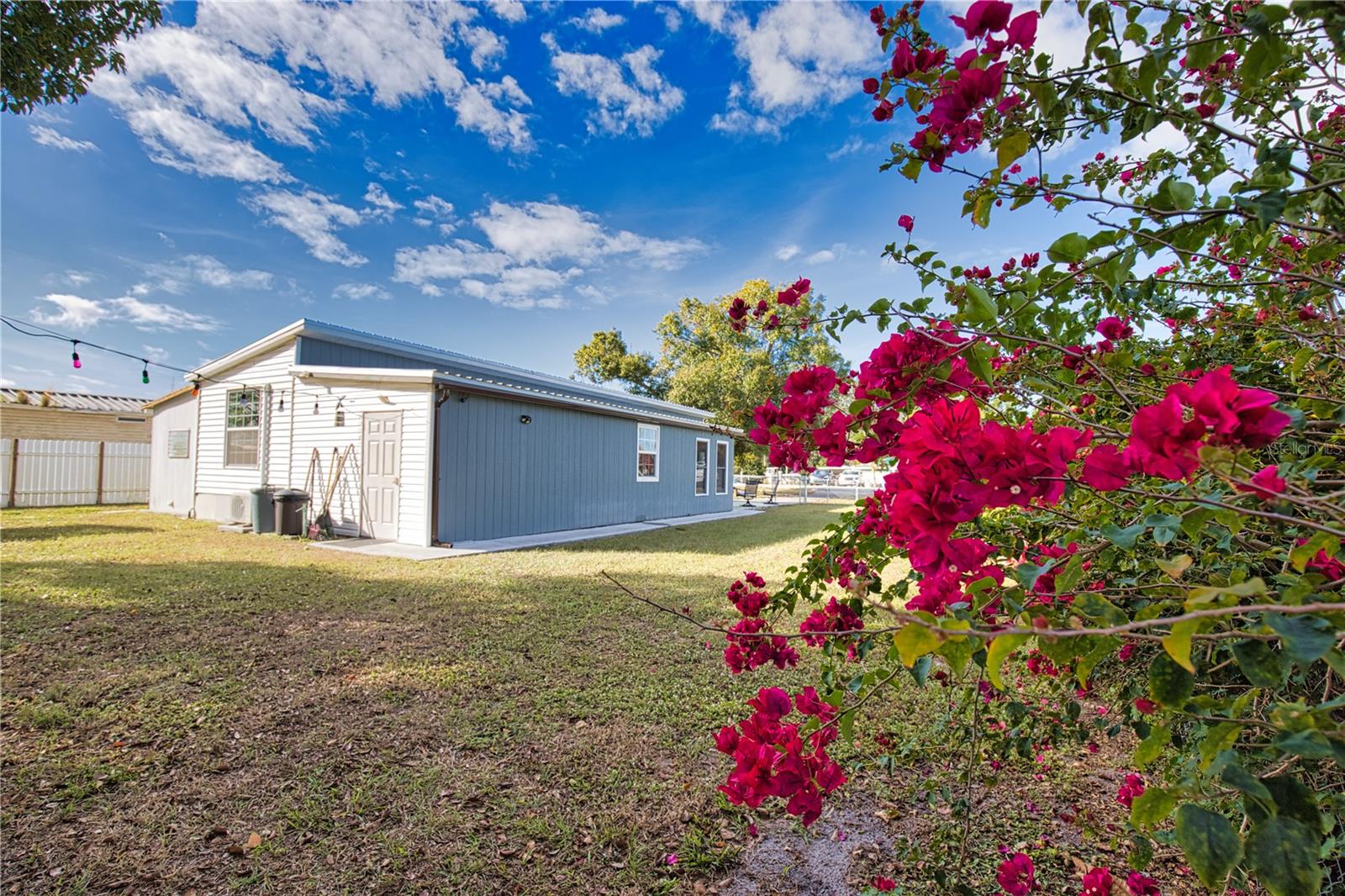 Image 37 of 47 For 2302 Red Baron Drive