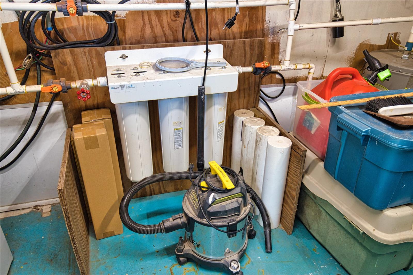 Image 42 of 47 For 2302 Red Baron Drive