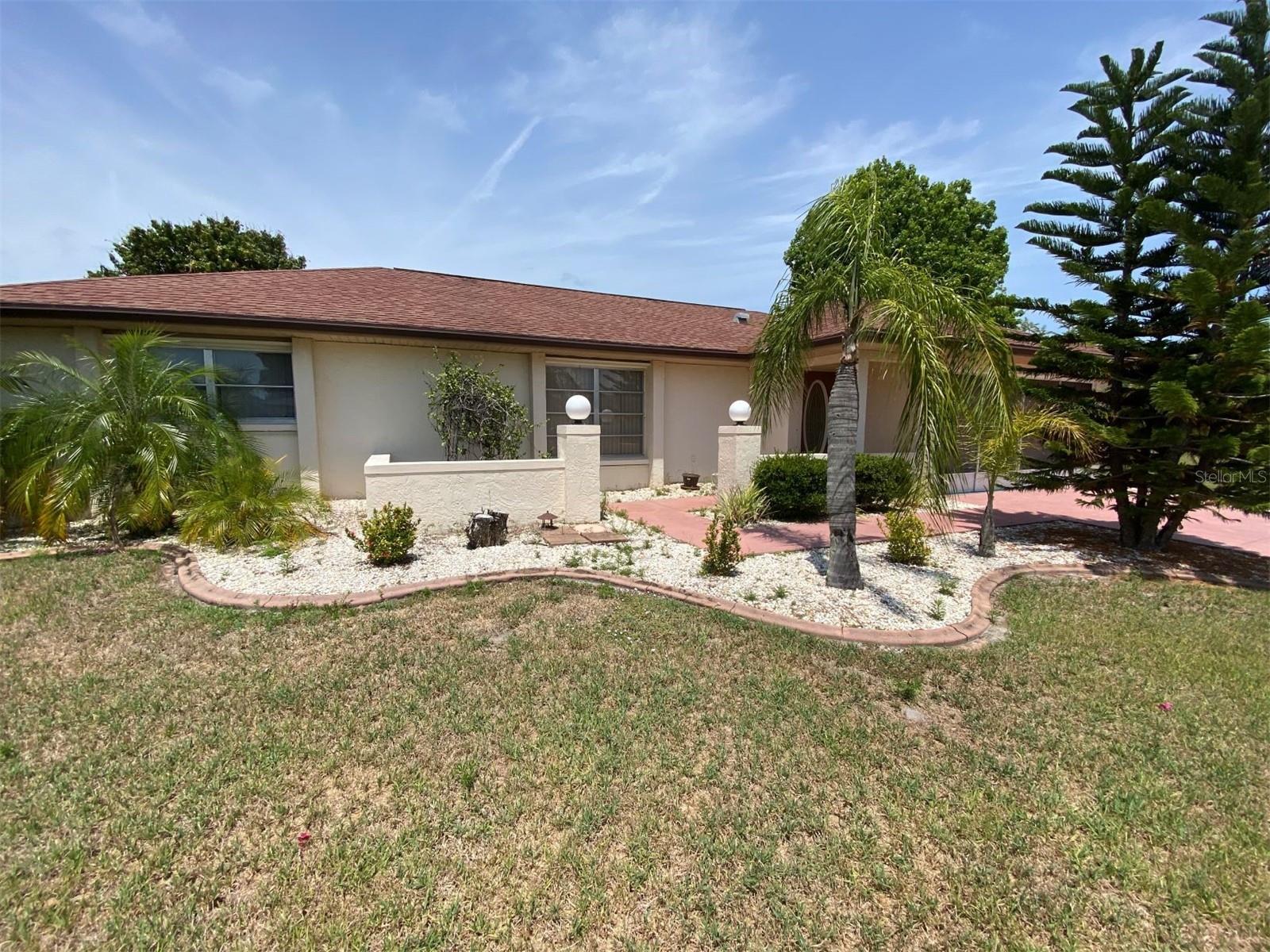 Image 2 of 13 For 27198 Guapore Drive