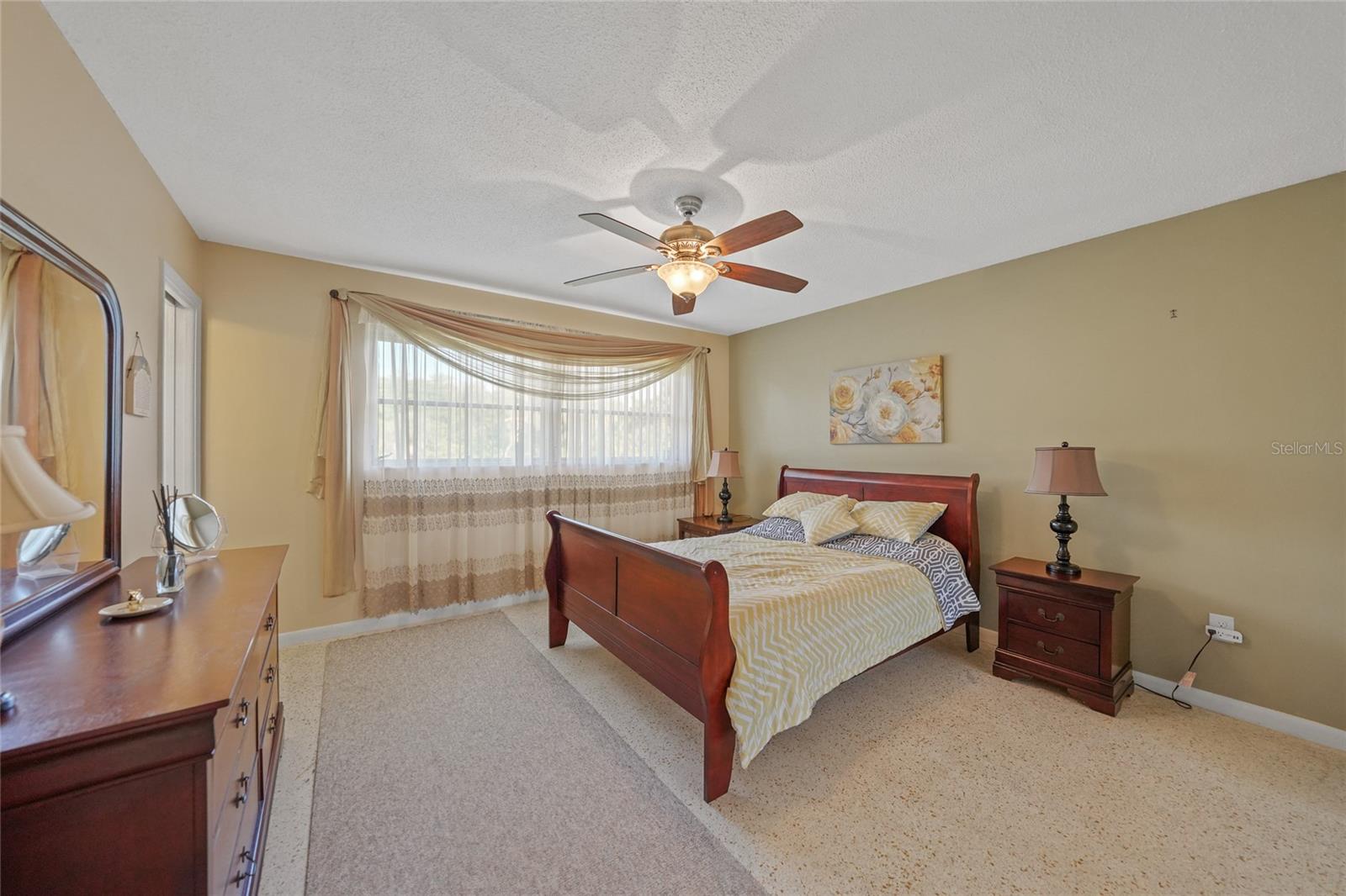 Image 15 of 28 For 2155 Lakeshore Circle