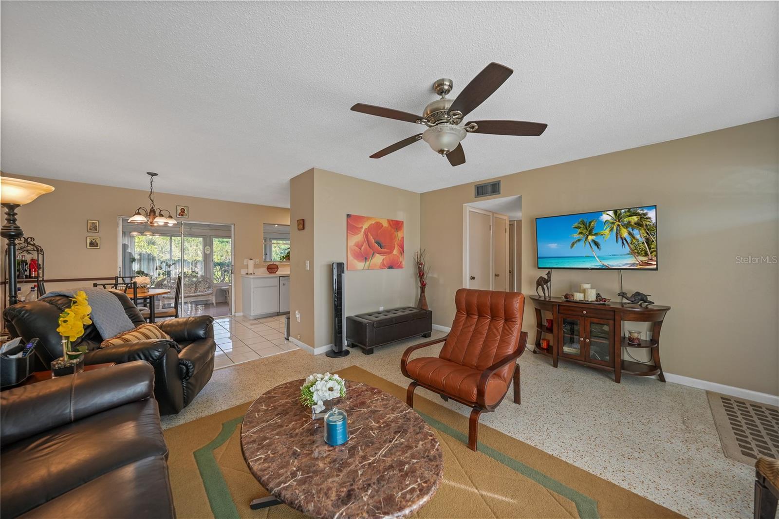 Image 5 of 28 For 2155 Lakeshore Circle