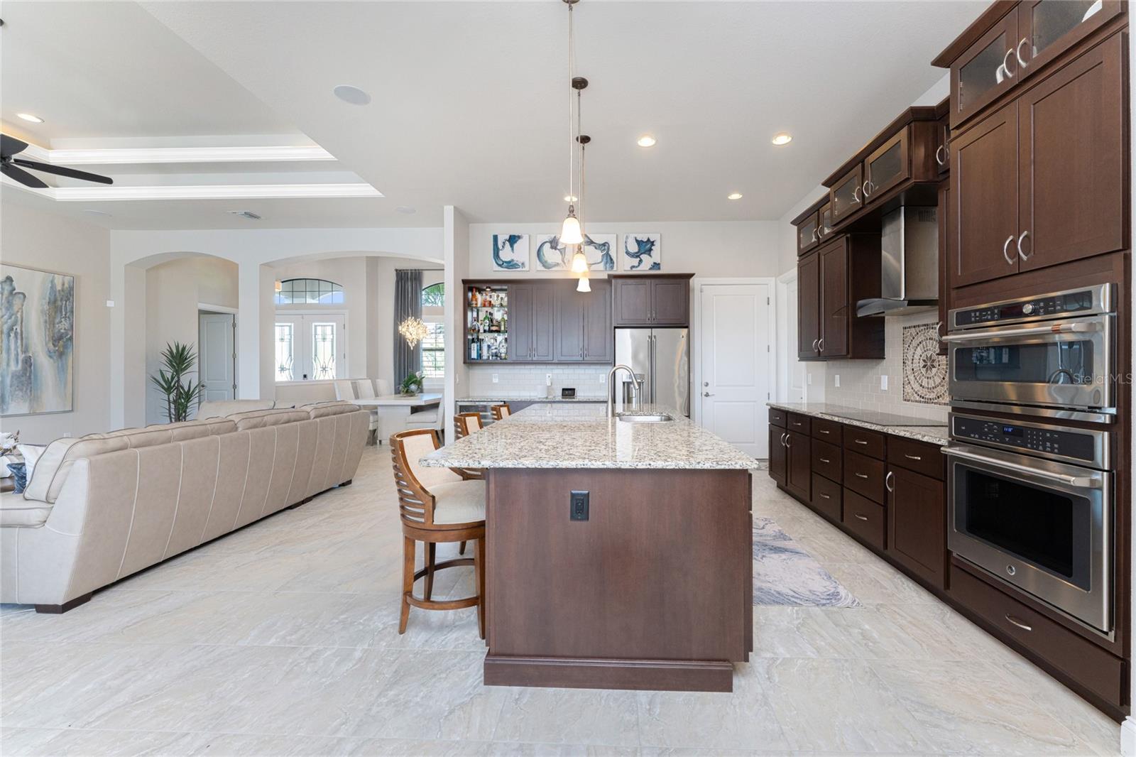 Image 12 of 80 For 5000 Captiva Court