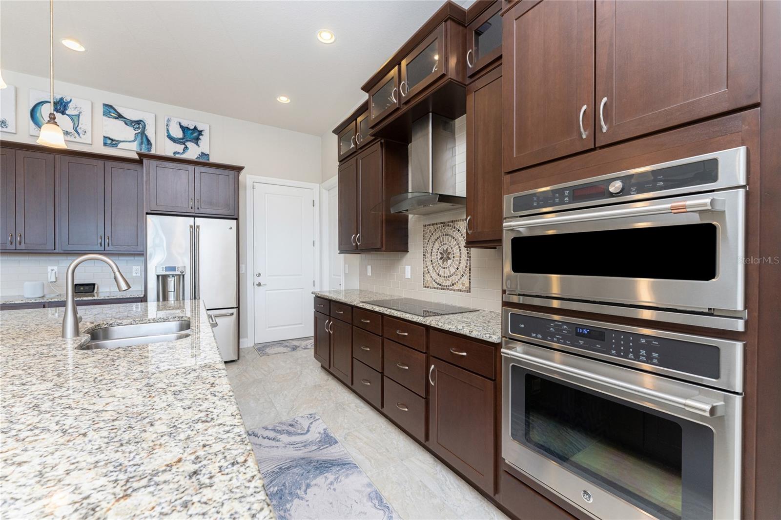 Image 15 of 80 For 5000 Captiva Court