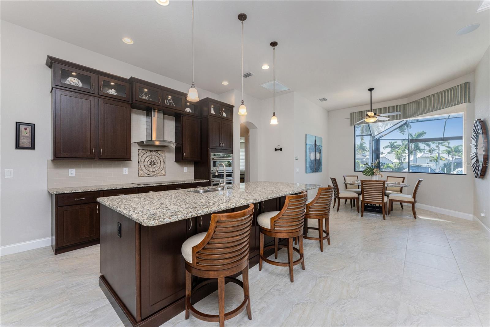 Image 18 of 80 For 5000 Captiva Court