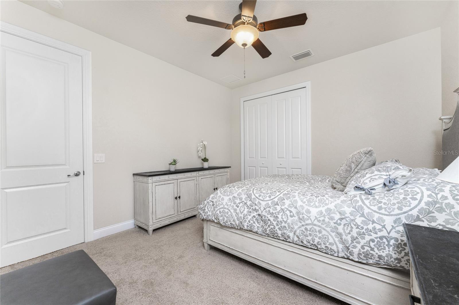 Image 28 of 80 For 5000 Captiva Court