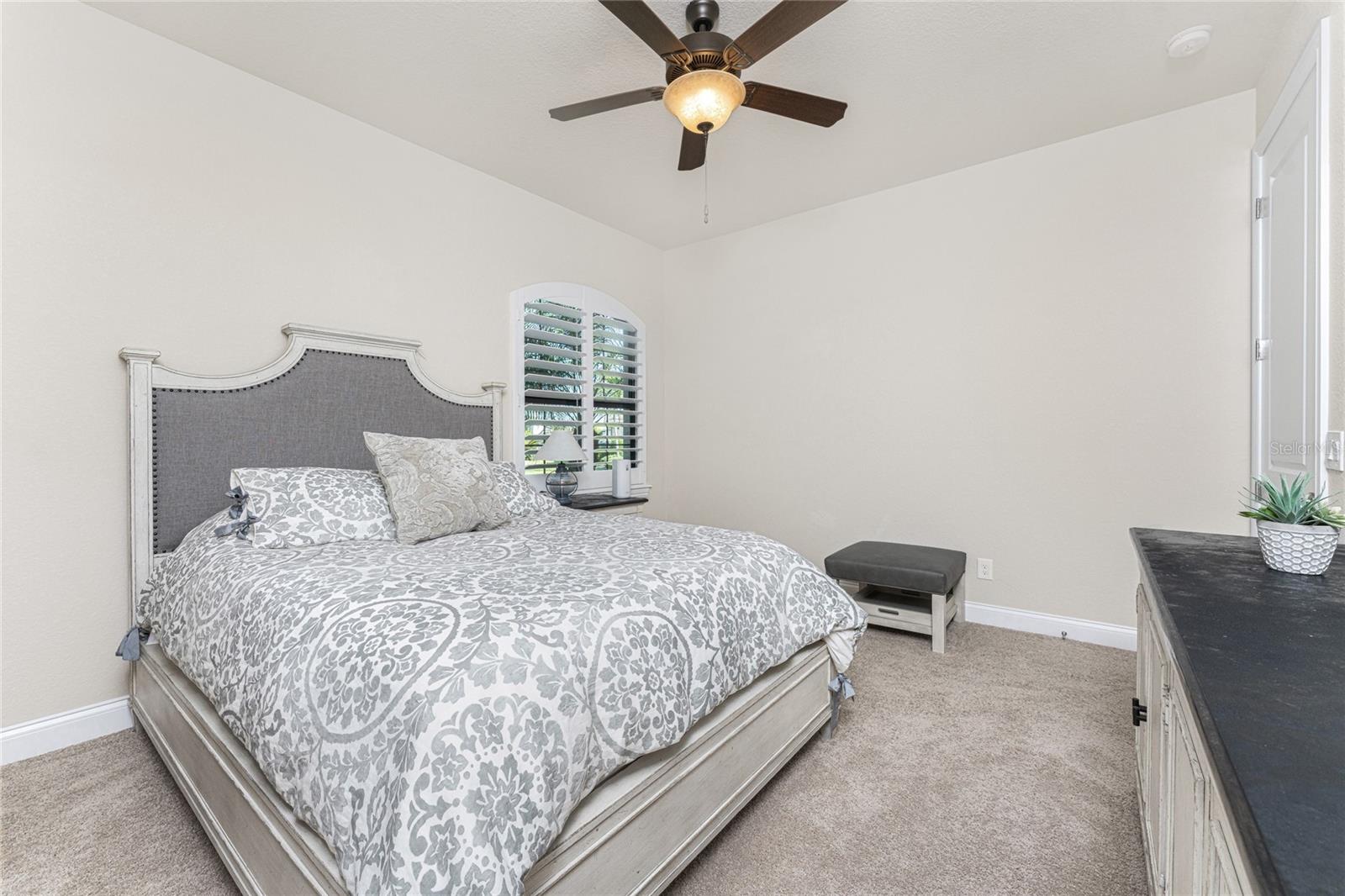 Image 29 of 80 For 5000 Captiva Court