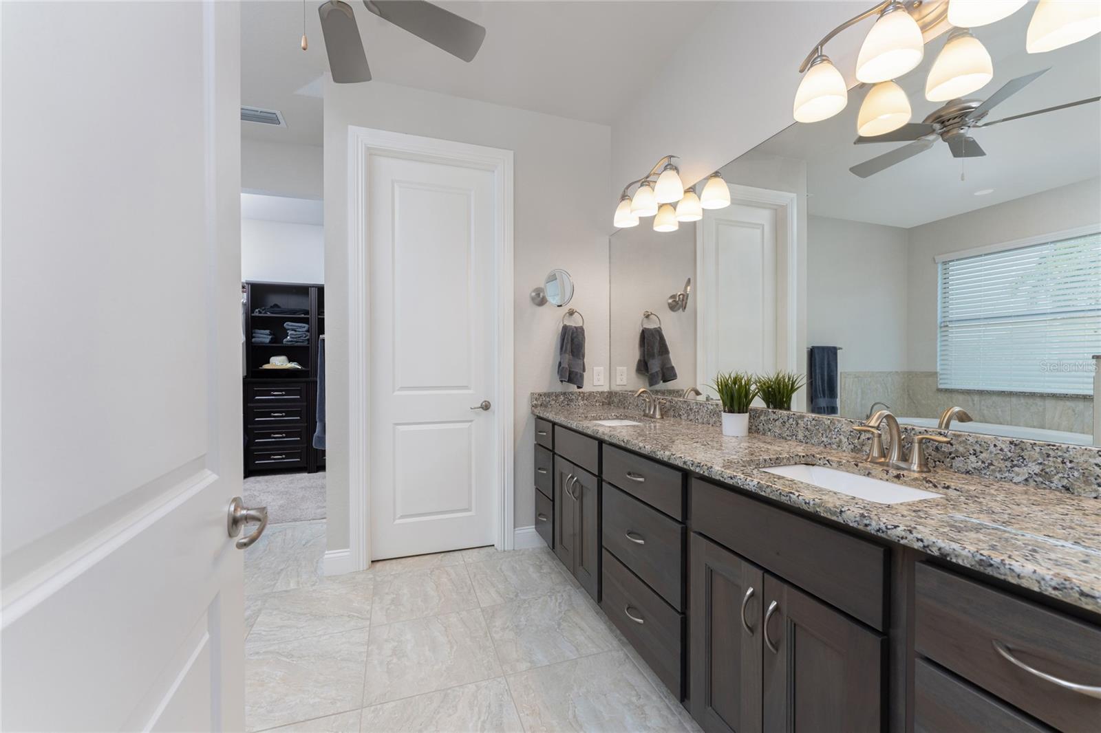 Image 42 of 80 For 5000 Captiva Court