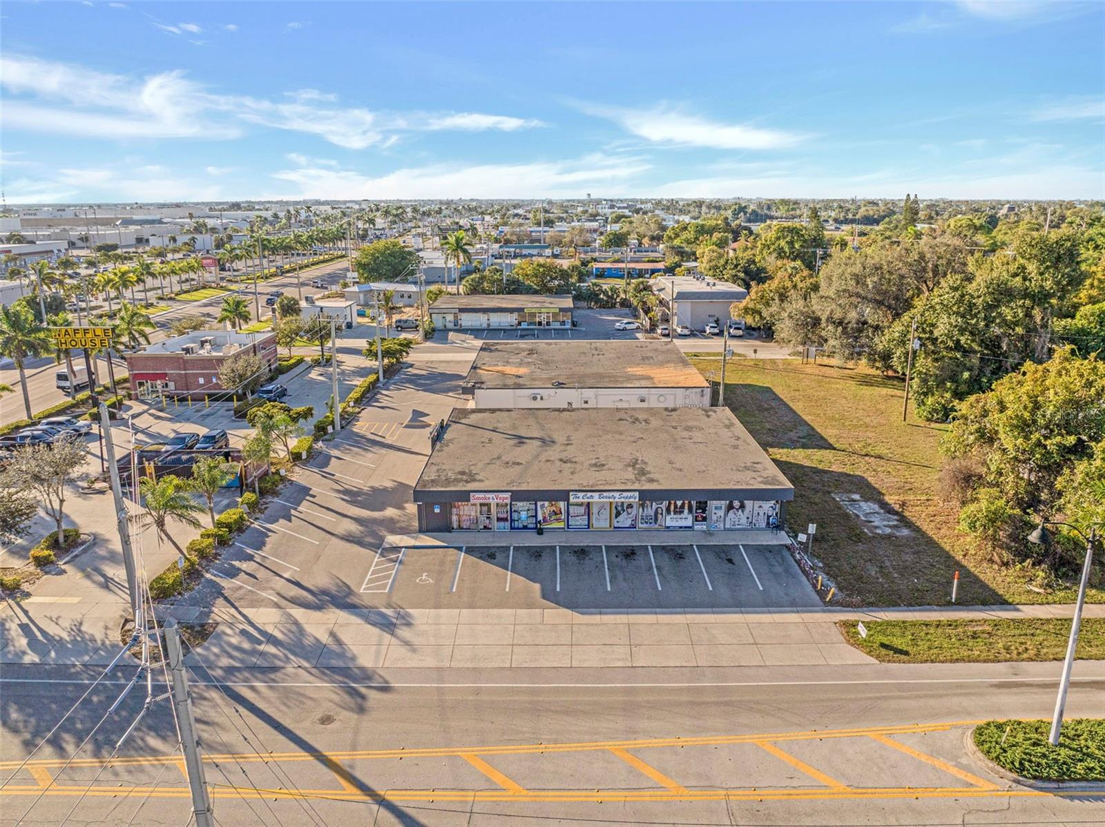 Image 14 of 20 For 1940 Jefferson Ave, 1937-1945 & 193 Avenue