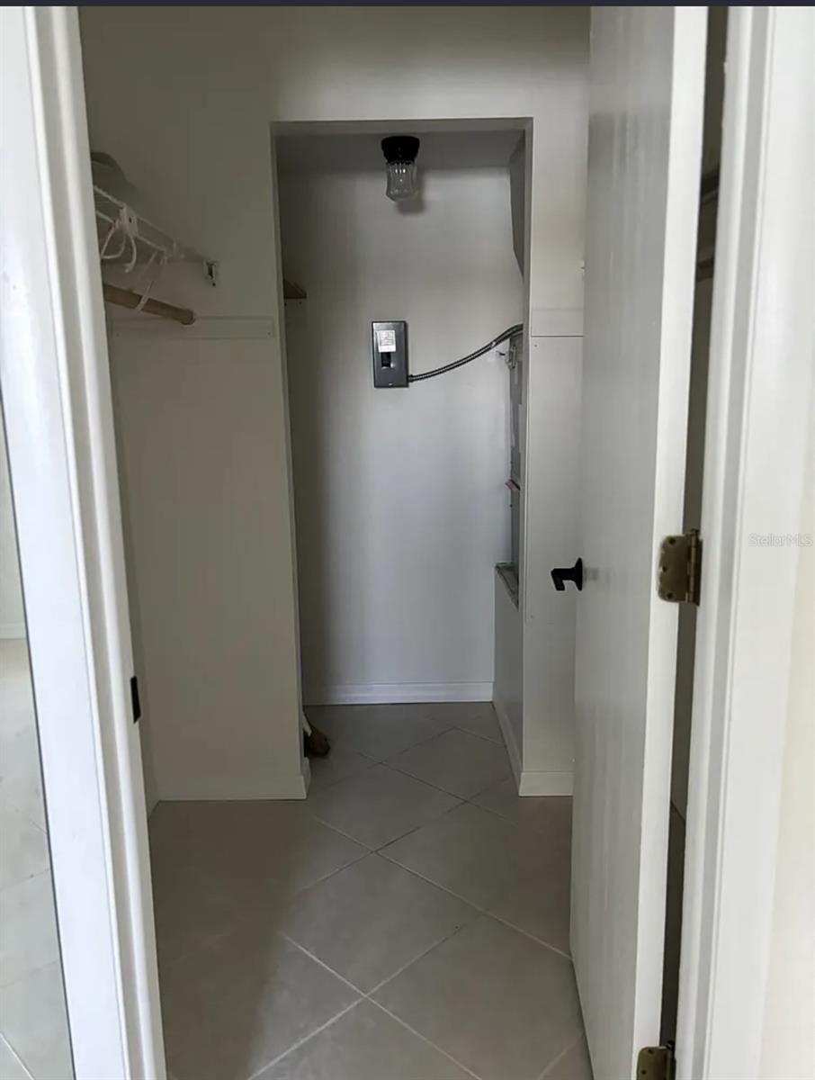 Image 11 of 24 For 25275 Rampart Boulevard 1602