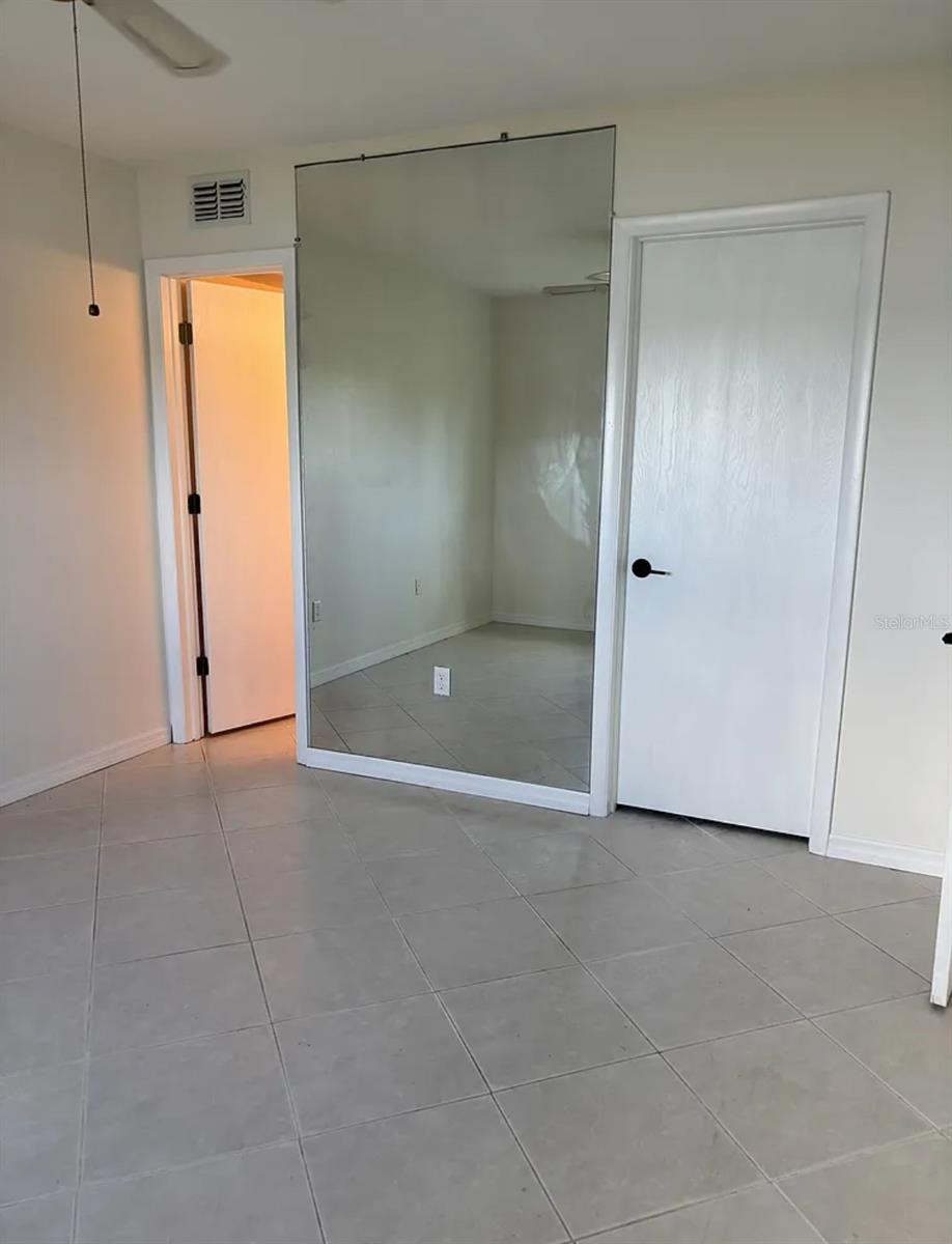 Image 14 of 24 For 25275 Rampart Boulevard 1602