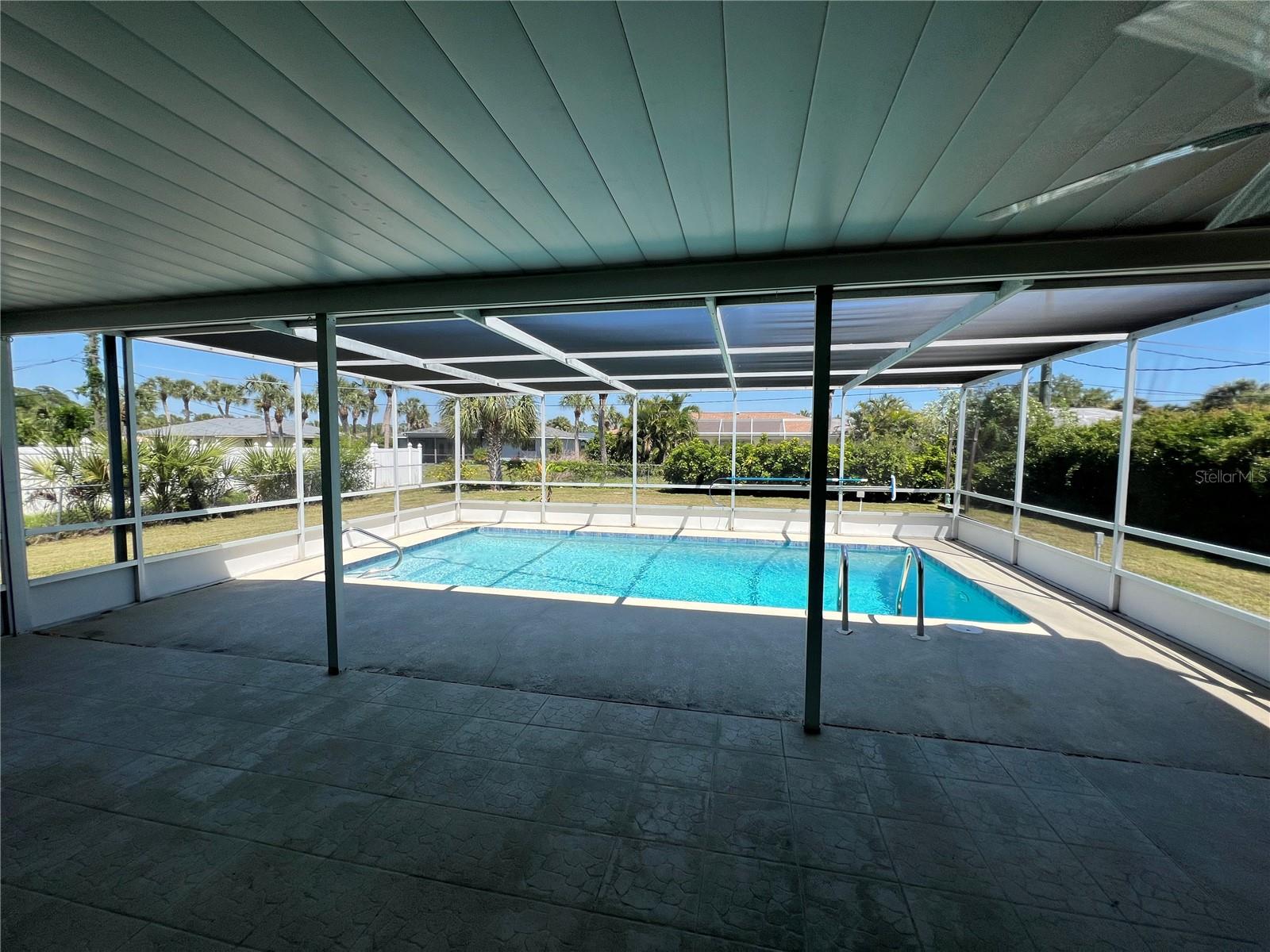 Image 21 of 27 For 18148 Wolbrette Circle