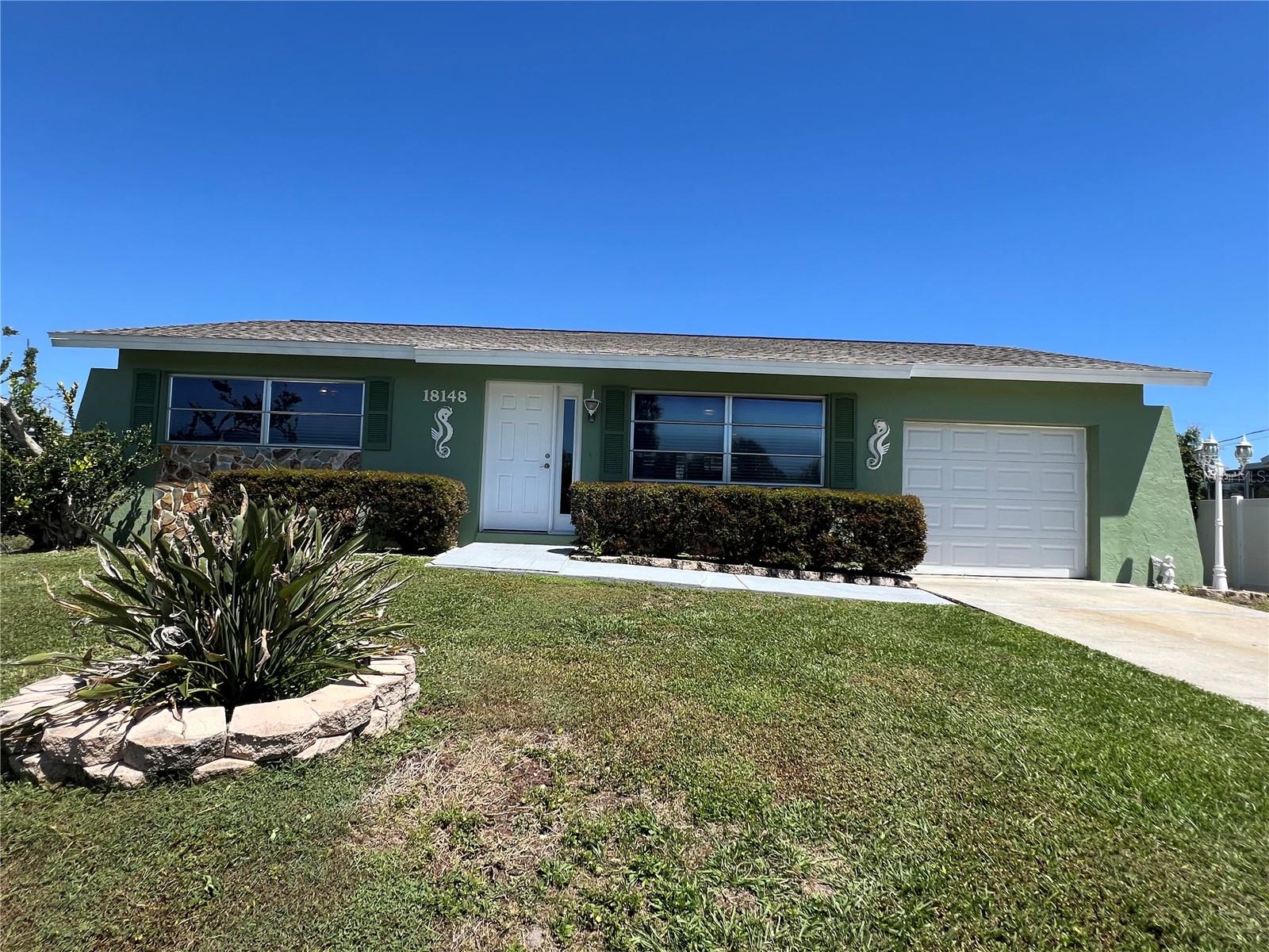 Image 3 of 27 For 18148 Wolbrette Circle