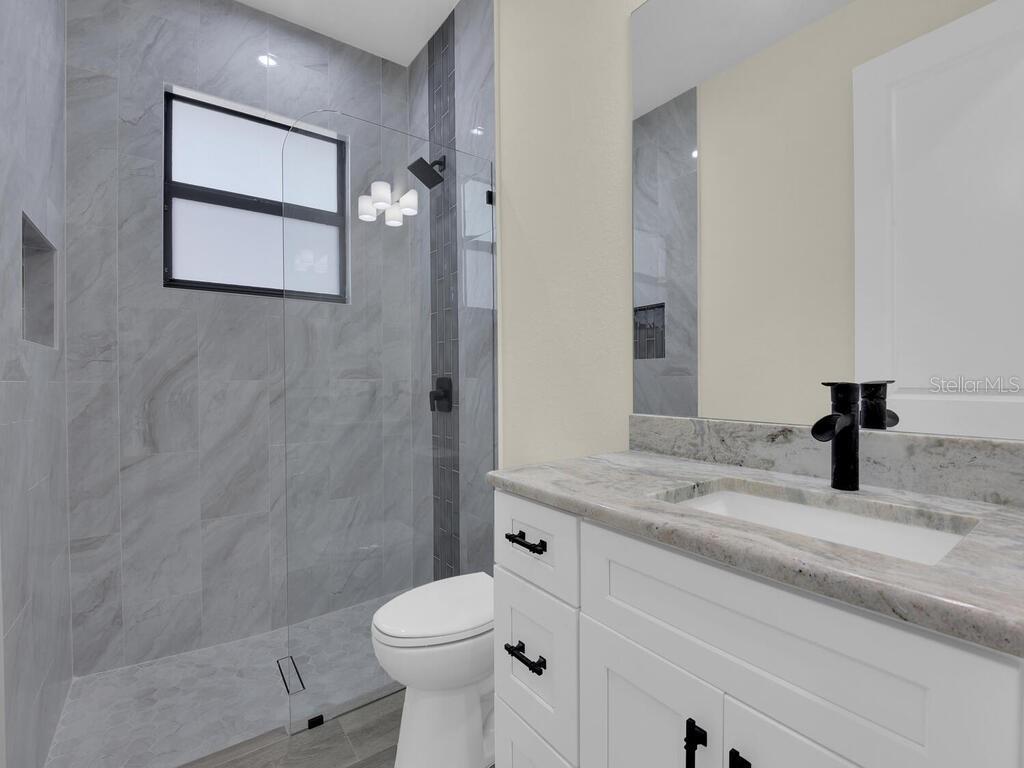 Image 38 of 46 For 144 28th Street