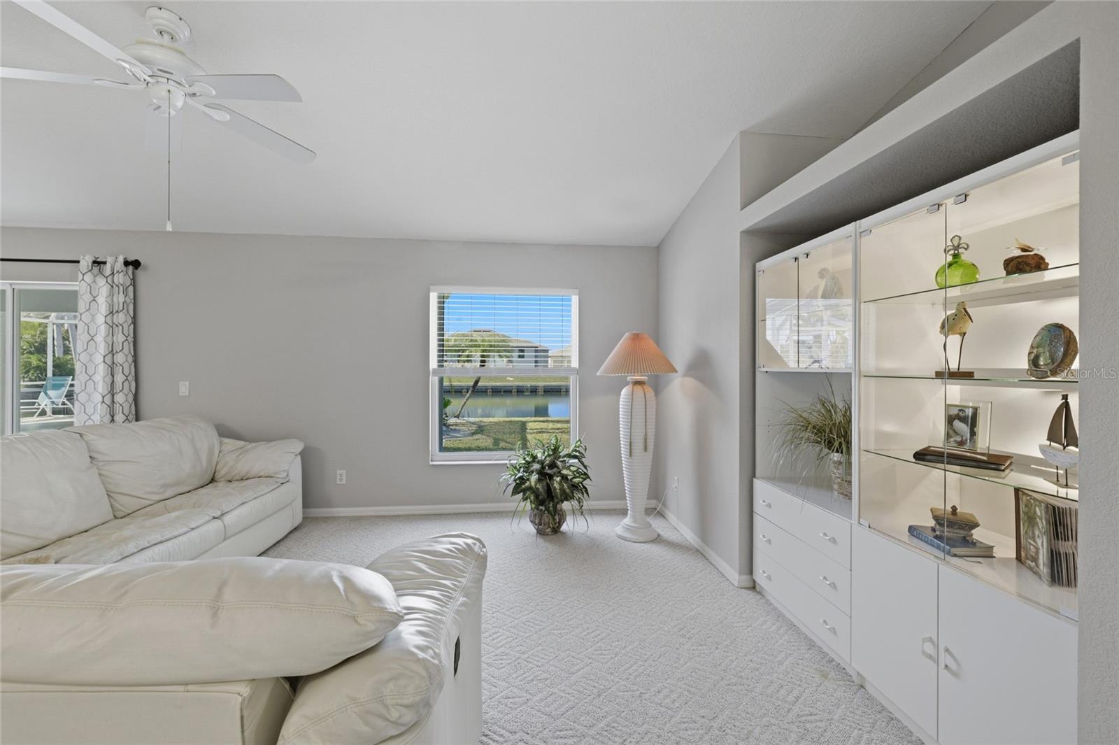 Image 11 of 49 For 4219 Eastlake Court