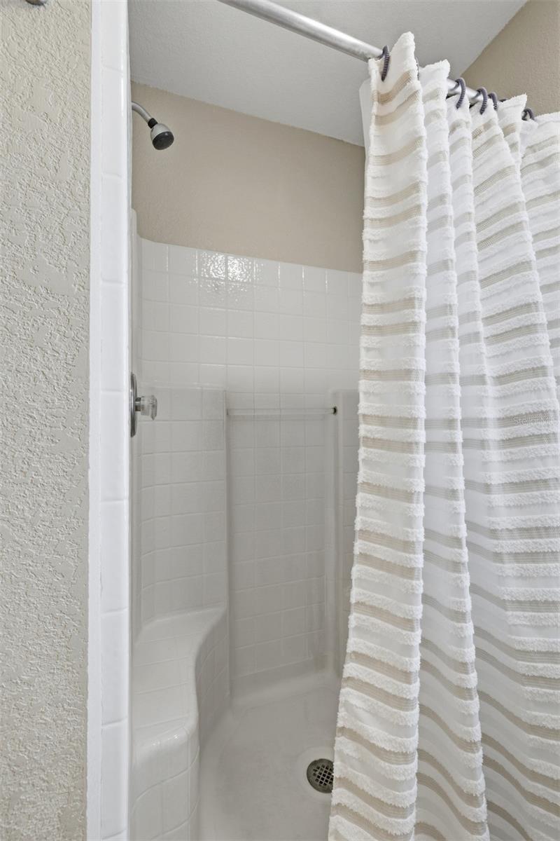 Image 28 of 49 For 4219 Eastlake Court