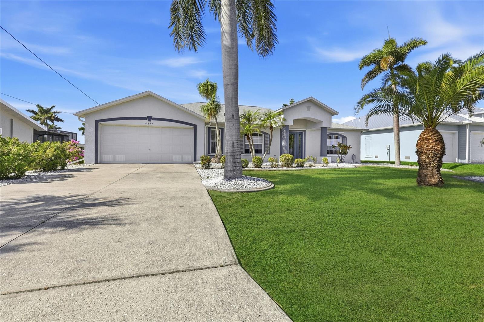 Image 8 of 49 For 4219 Eastlake Court