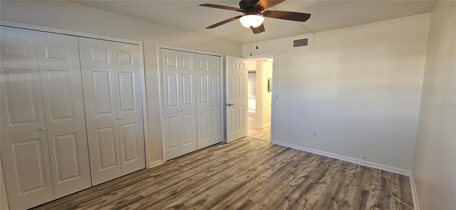 Image 12 of 16 For 1506 Edgewater Circle 2