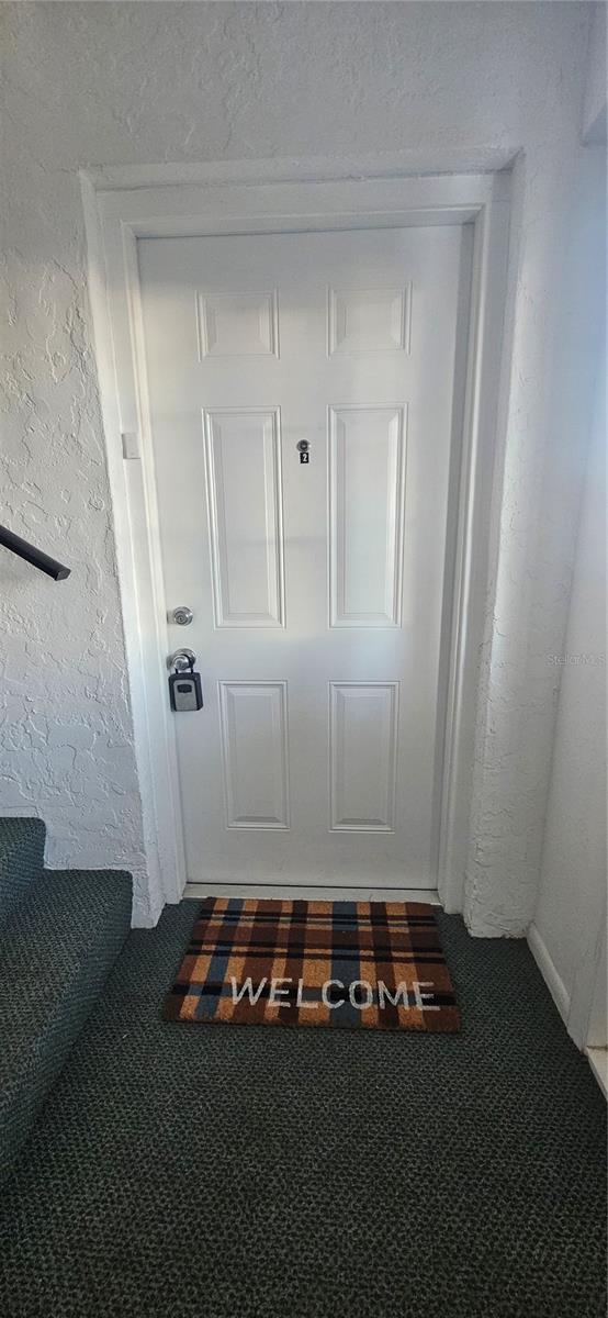 Image 2 of 16 For 1506 Edgewater Circle 2