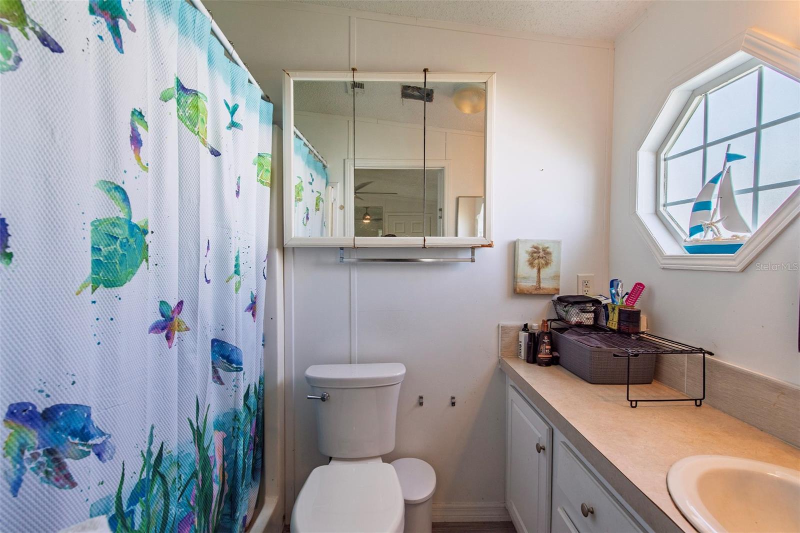 Image 10 of 25 For 8 Holland Drive