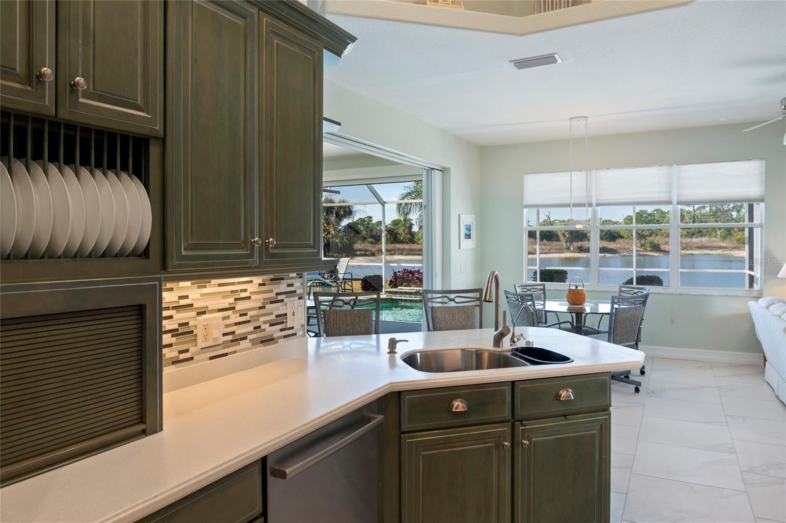 Image 10 of 35 For 2971 Royal Palm Drive