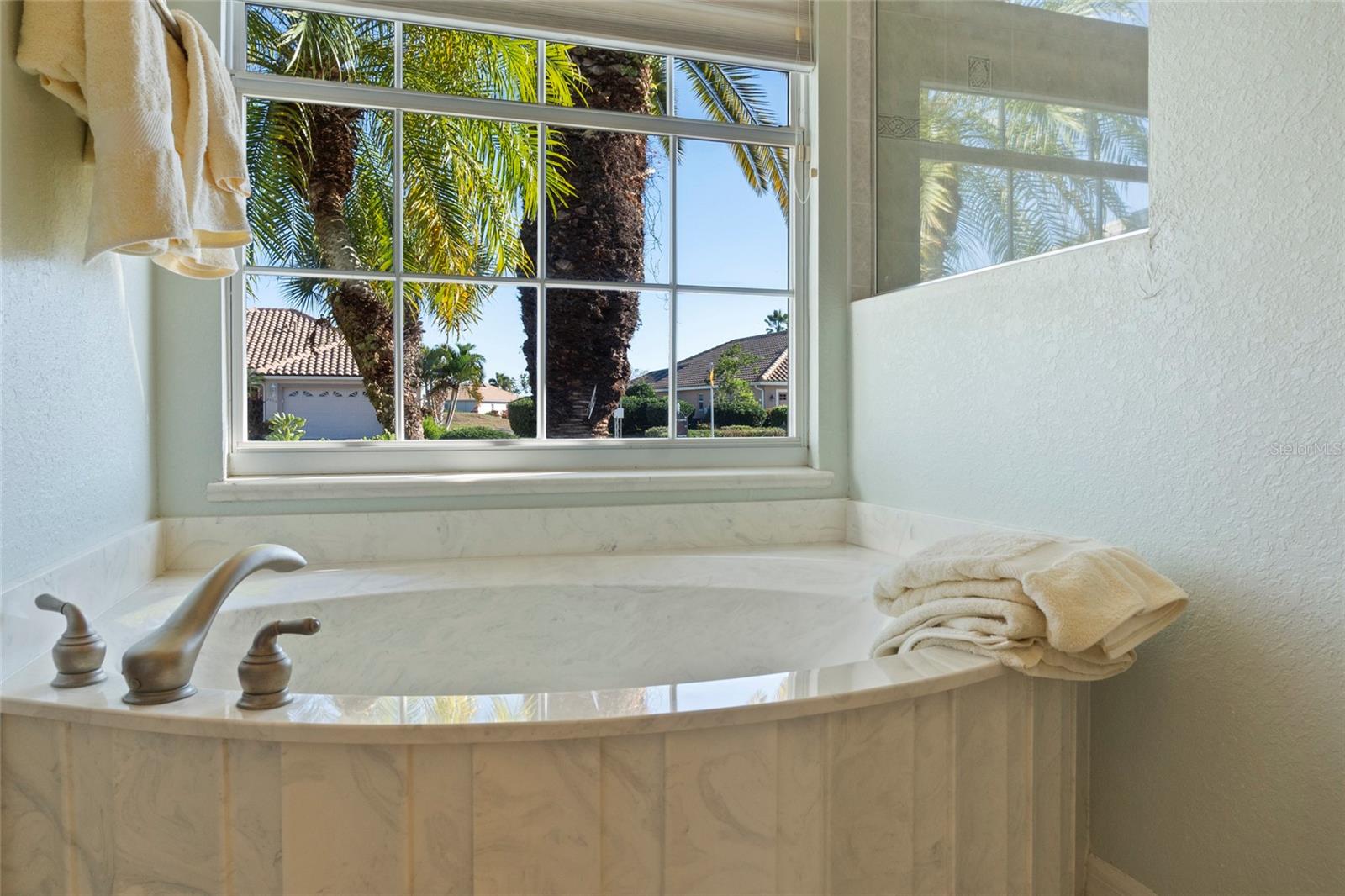 Image 20 of 35 For 2971 Royal Palm Drive