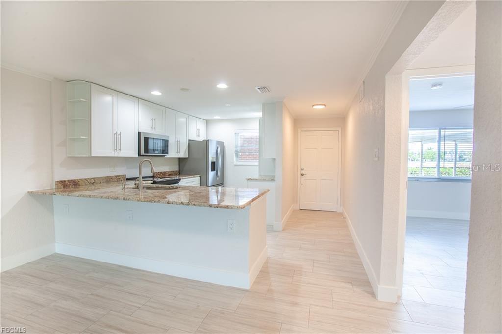 Image 12 of 15 For 632 Victoria Drive 103