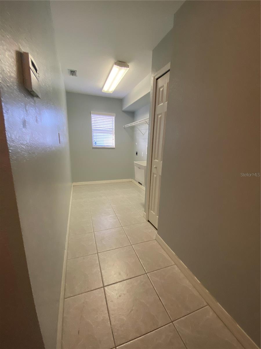 Image 17 of 19 For 25381 Deep Creek Boulevard