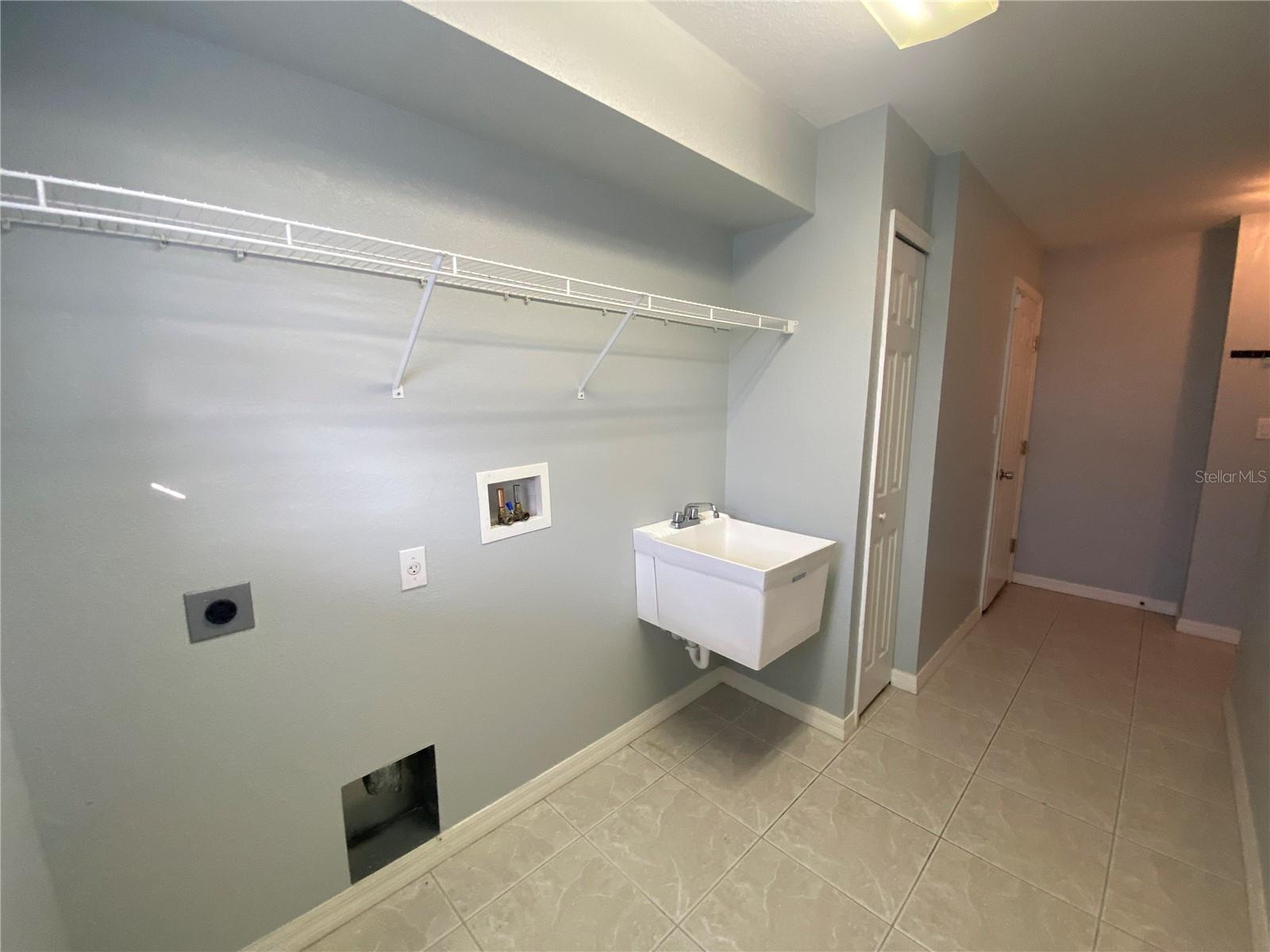 Image 18 of 19 For 25381 Deep Creek Boulevard