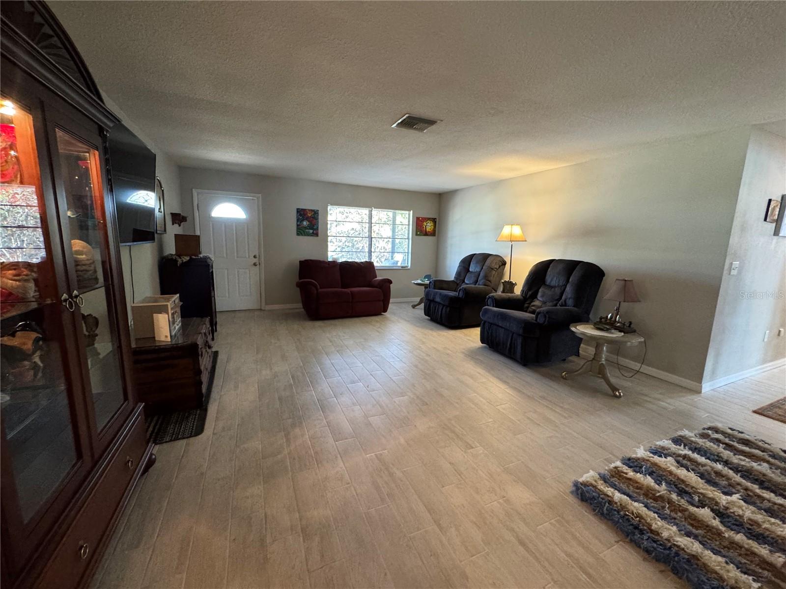 Image 29 of 38 For 701 Roanoke Place