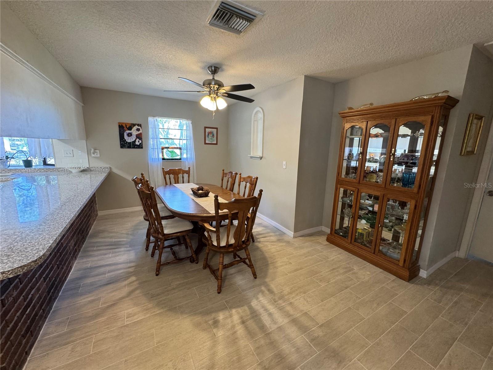 Image 32 of 38 For 701 Roanoke Place