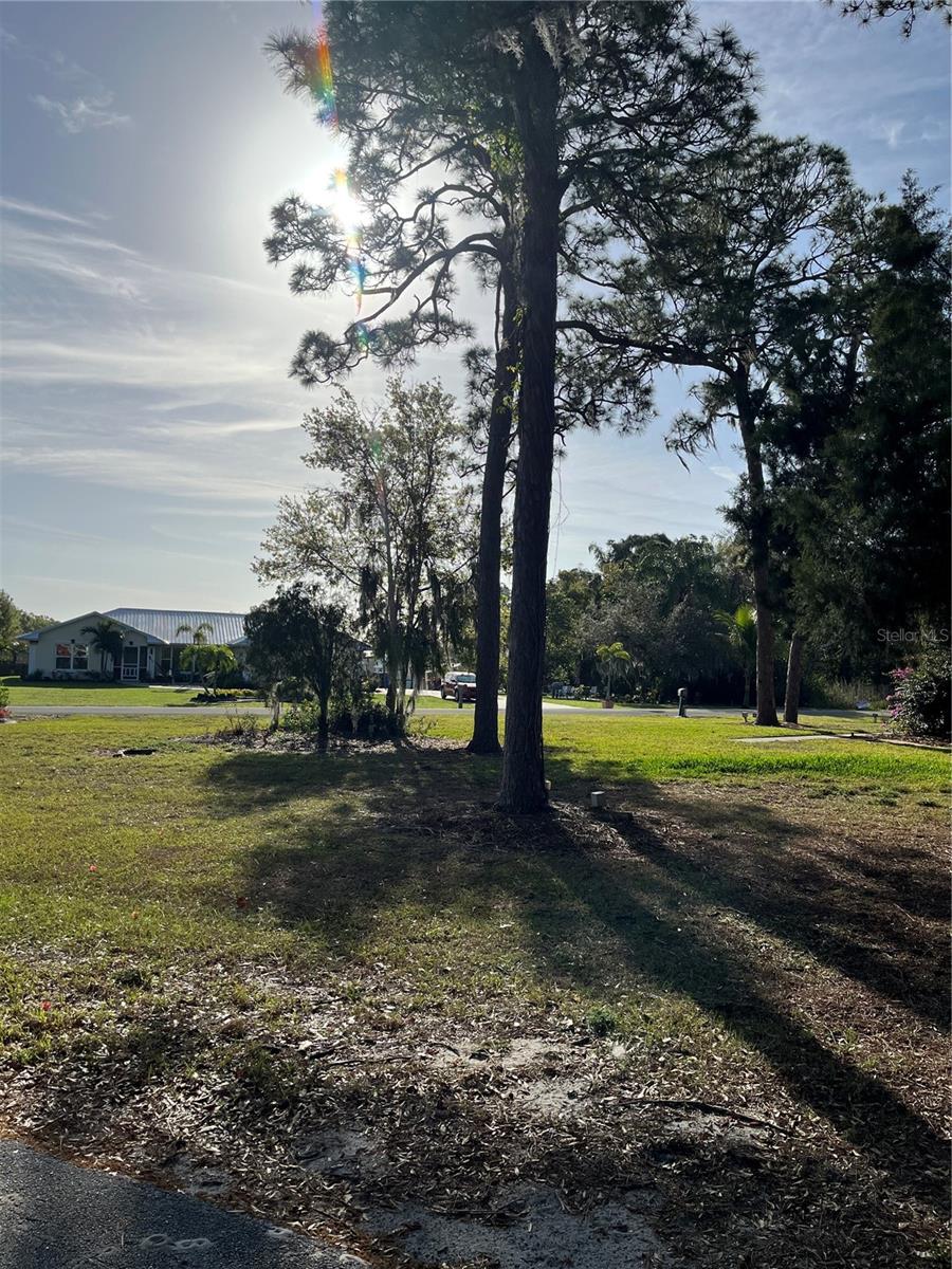 Image 5 of 38 For 701 Roanoke Place