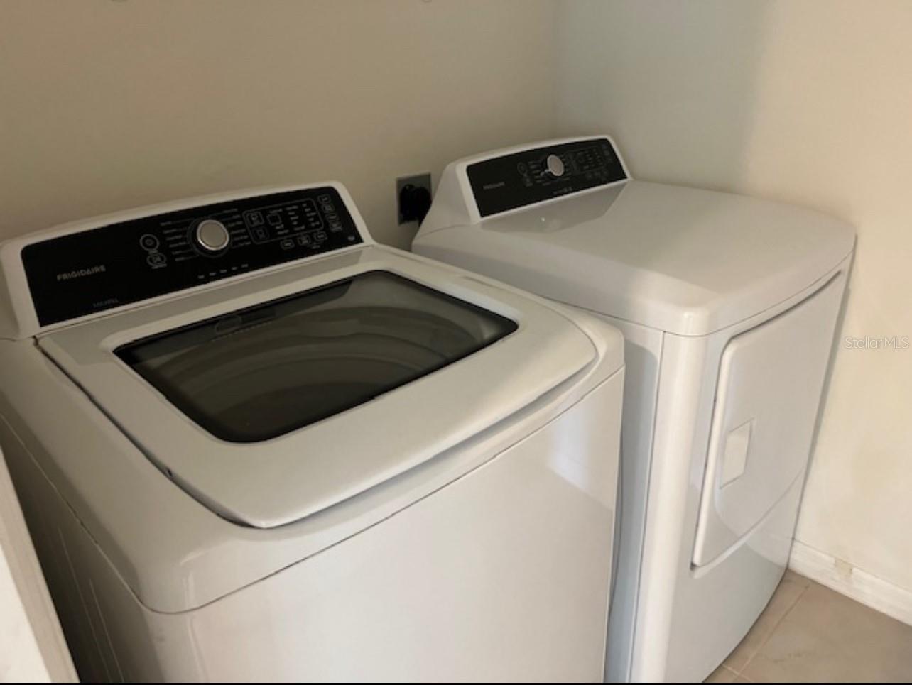 Image 10 of 22 For 390 Posadas Circle