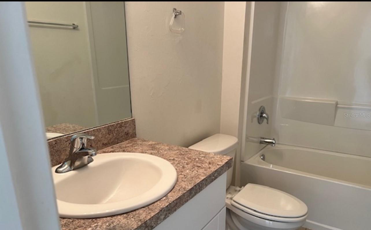 Image 6 of 22 For 390 Posadas Circle