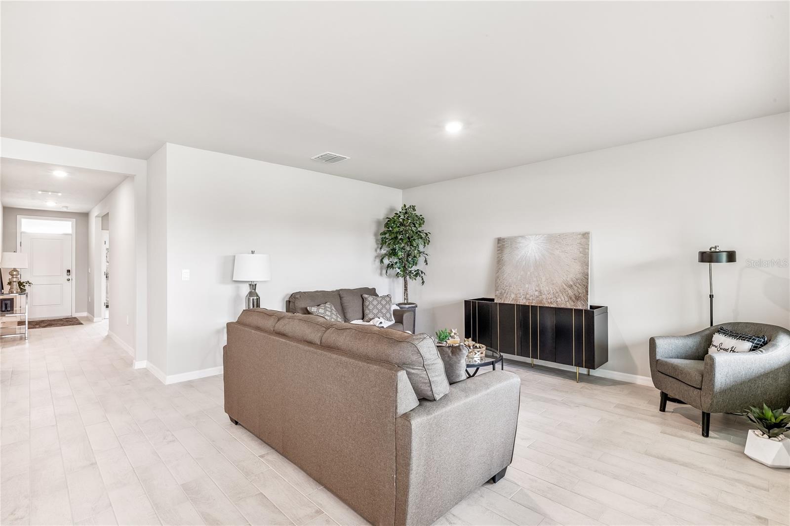 Image 4 of 16 For 9468 Turtle Grass Circle