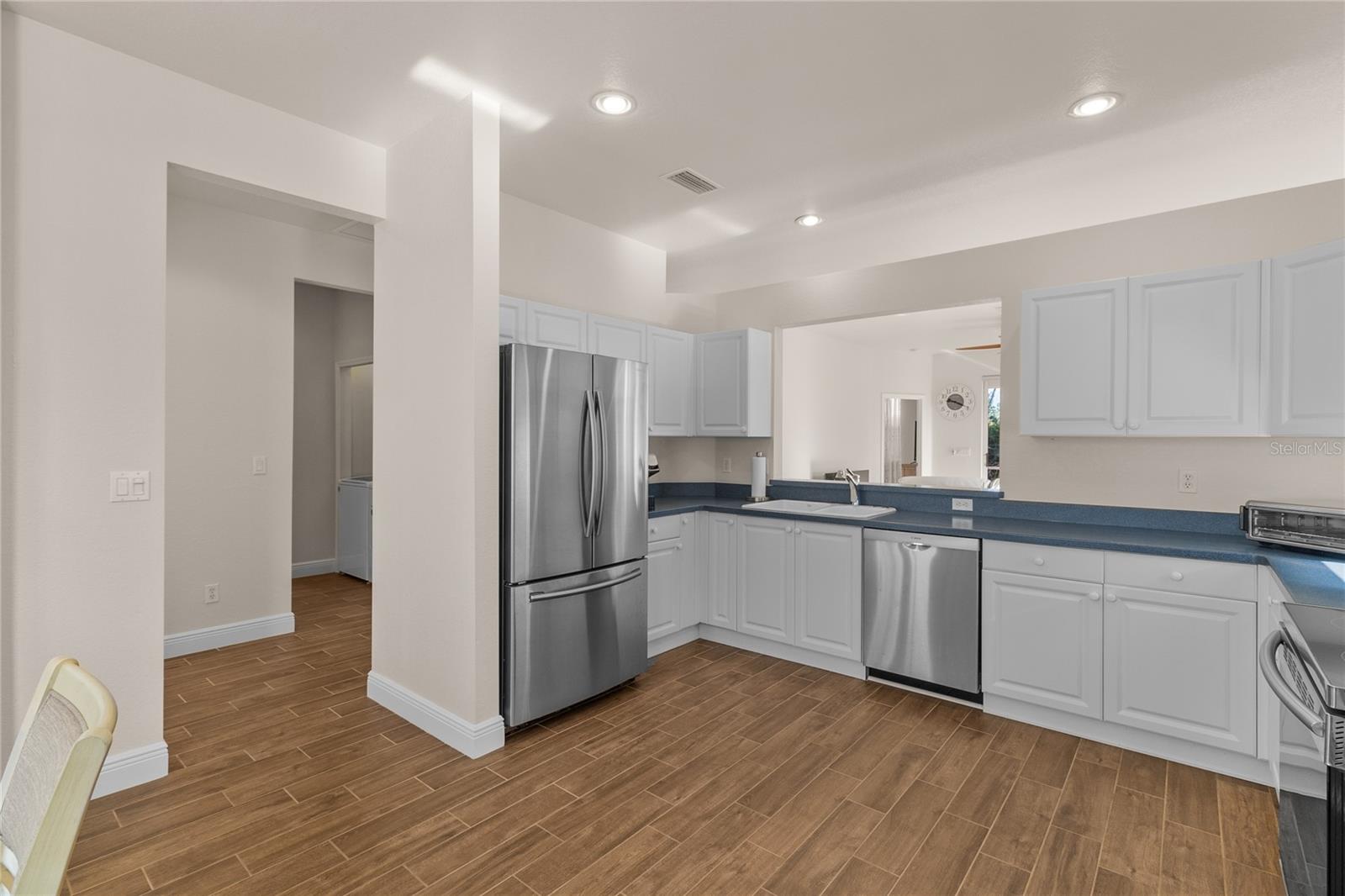 Image 12 of 53 For 1937 Scarlett Avenue