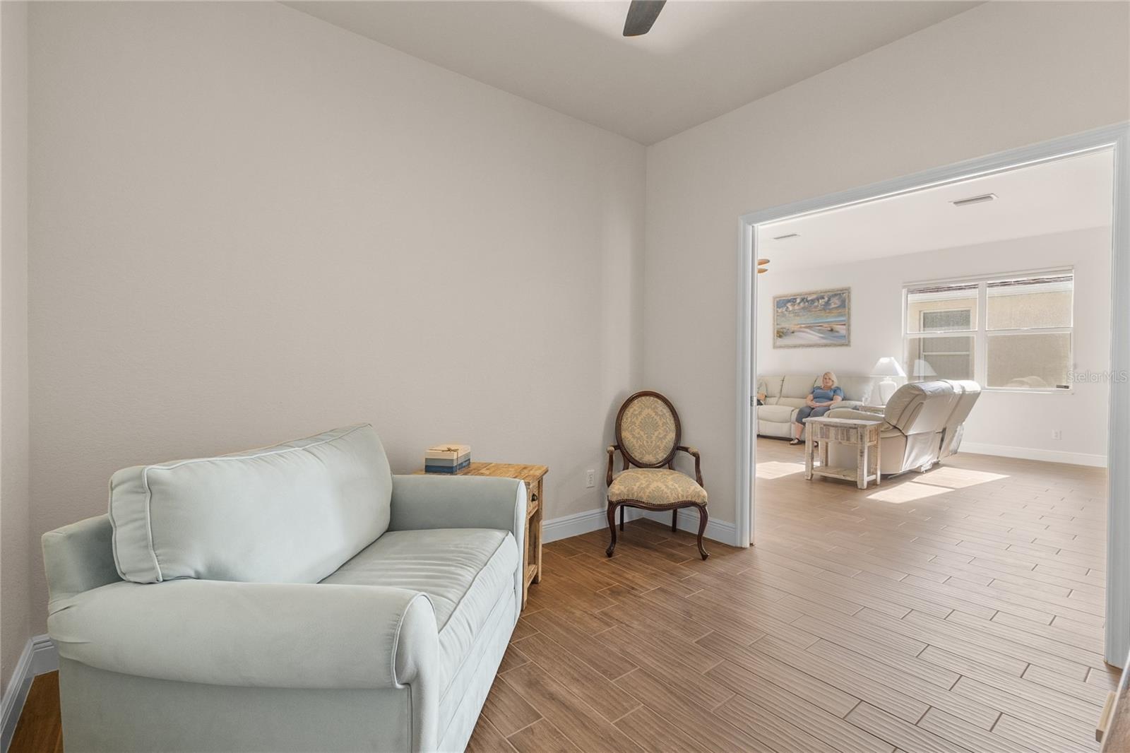 Image 19 of 53 For 1937 Scarlett Avenue