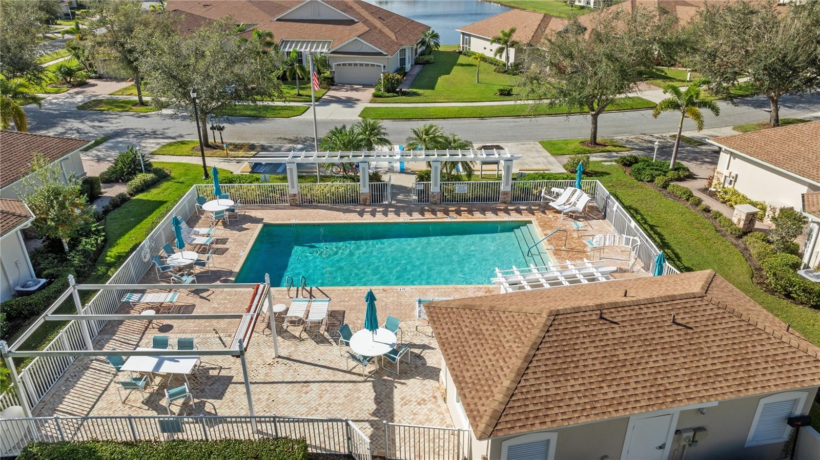 Image 2 of 53 For 1937 Scarlett Avenue