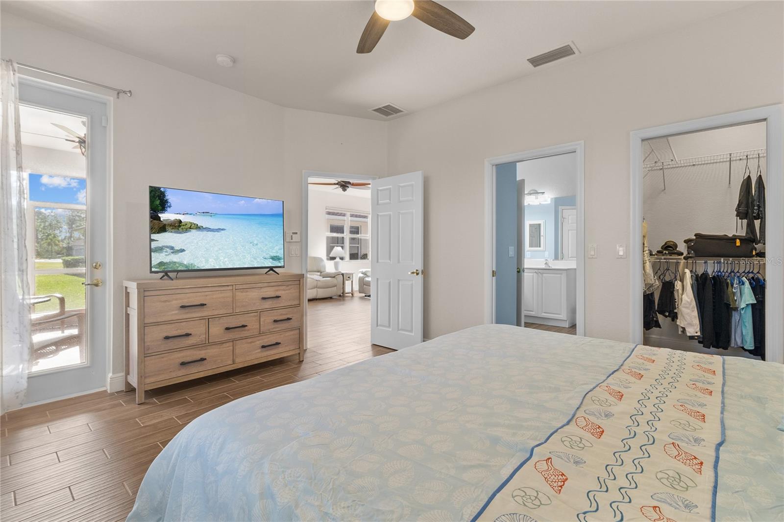 Image 30 of 53 For 1937 Scarlett Avenue