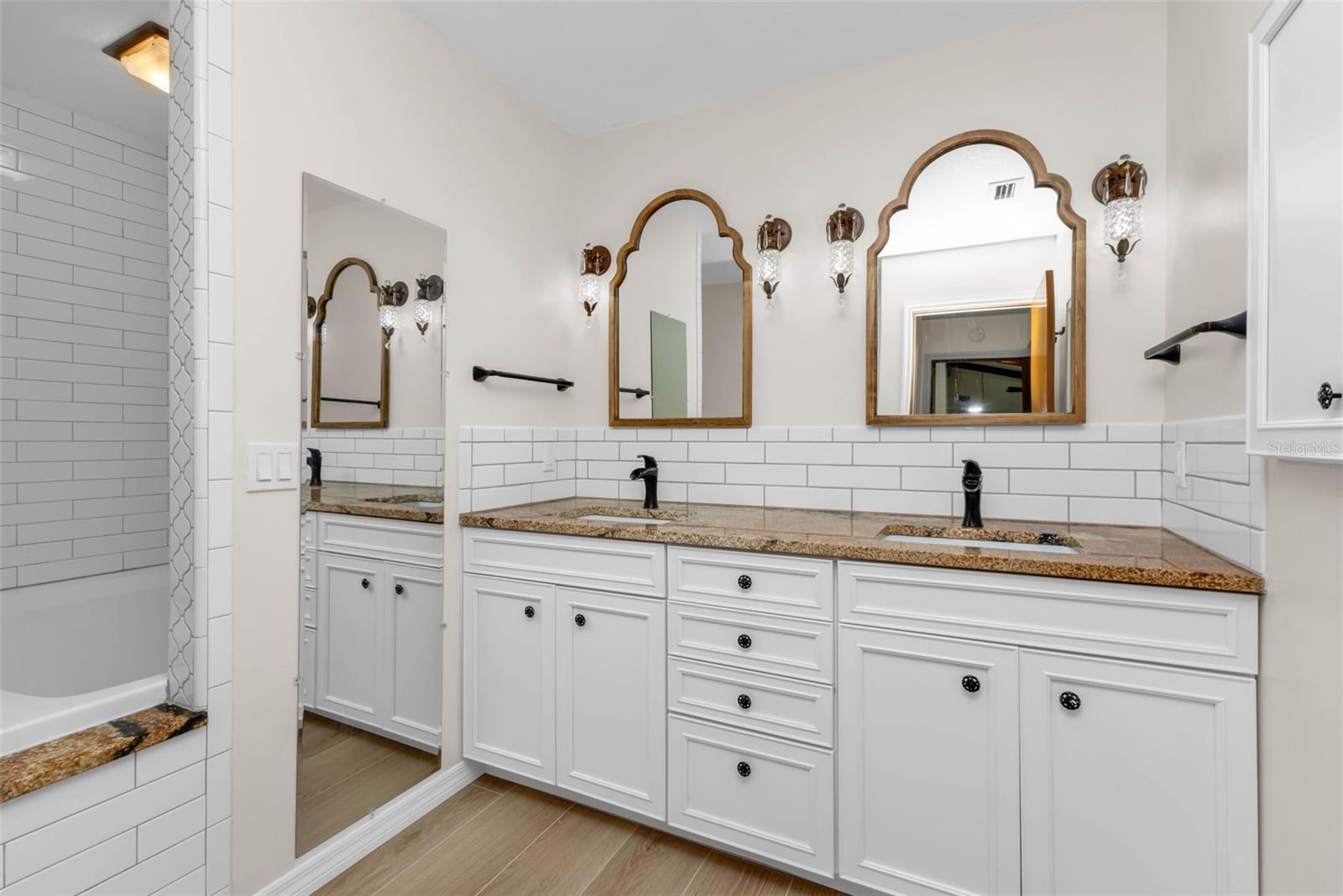 Image 21 of 45 For 2174 Bayou Road