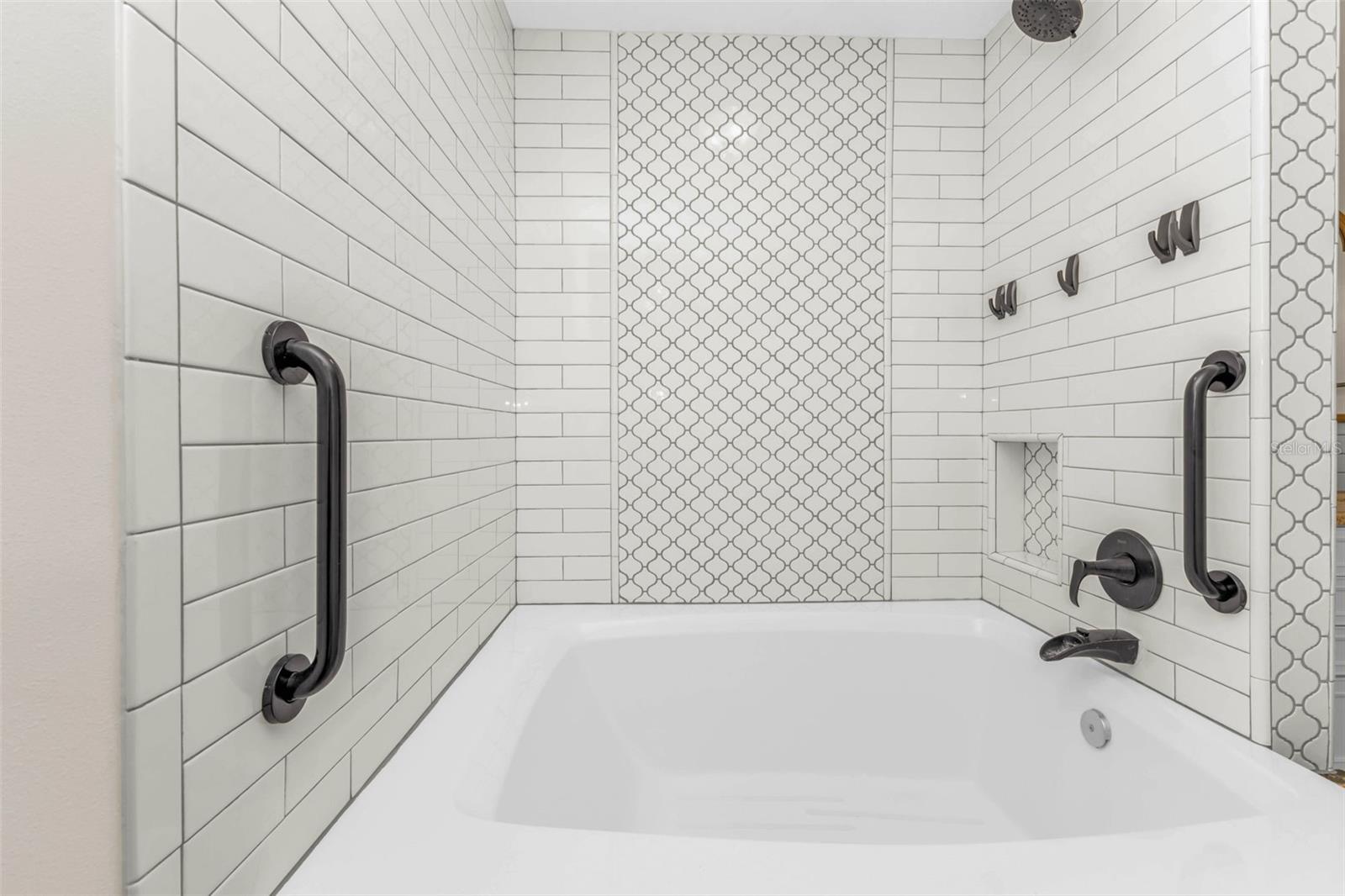 Image 23 of 45 For 2174 Bayou Road