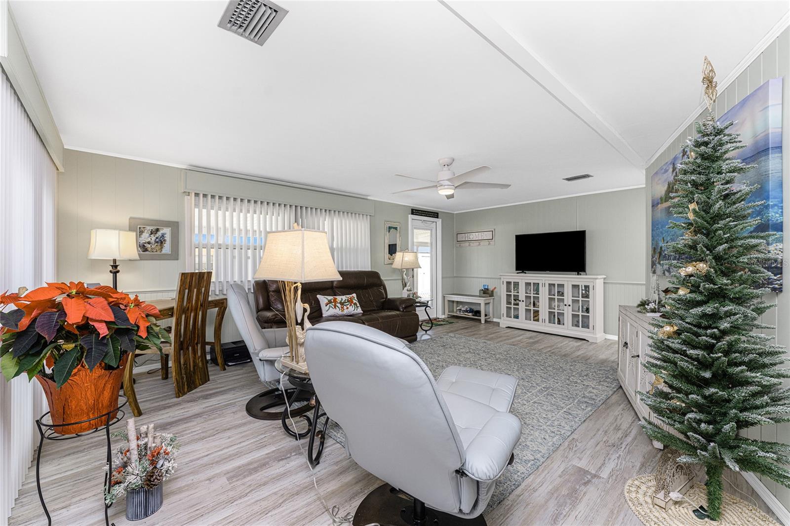 Image 14 of 59 For 6862 Holo Court