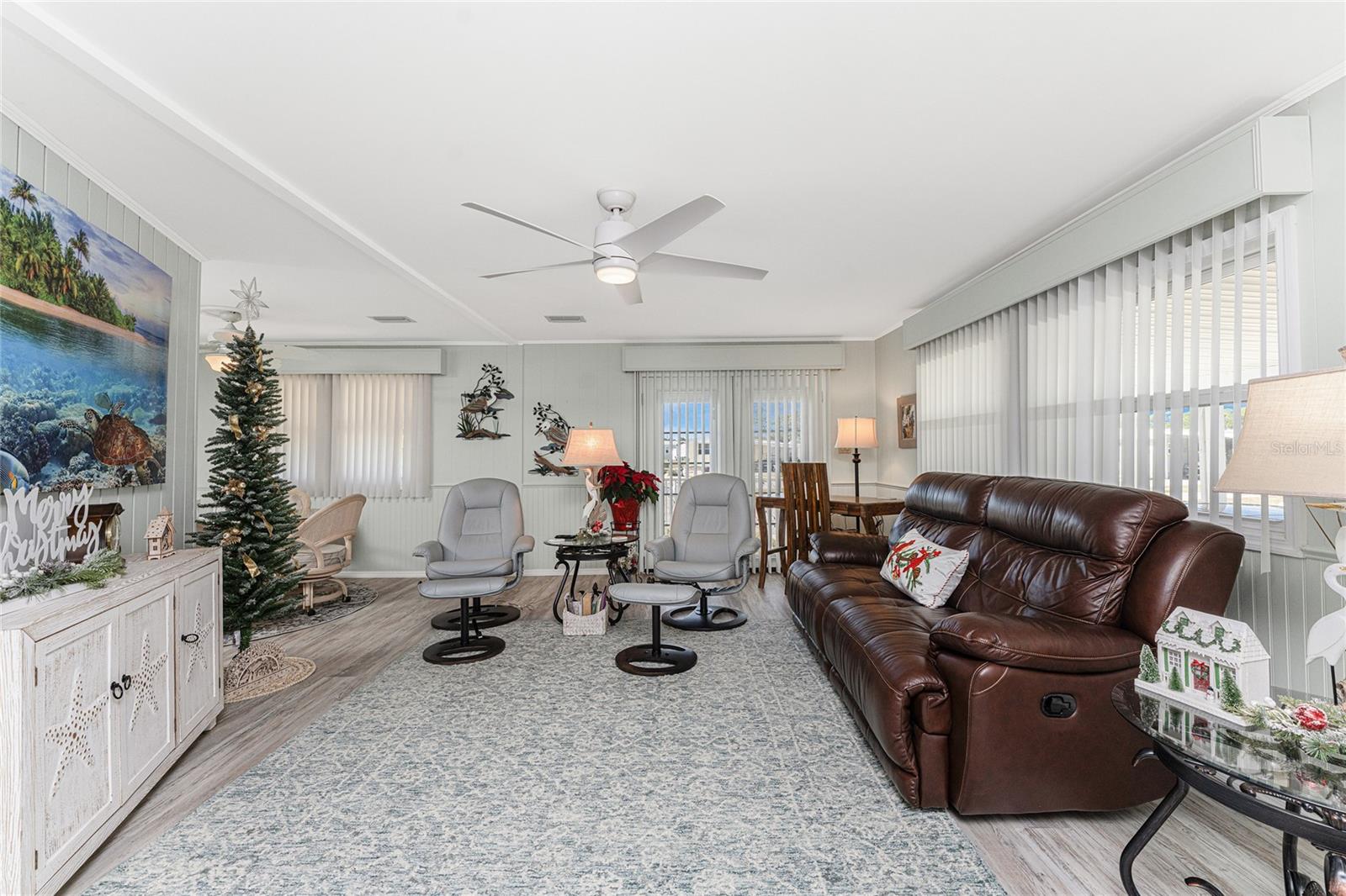 Image 16 of 59 For 6862 Holo Court