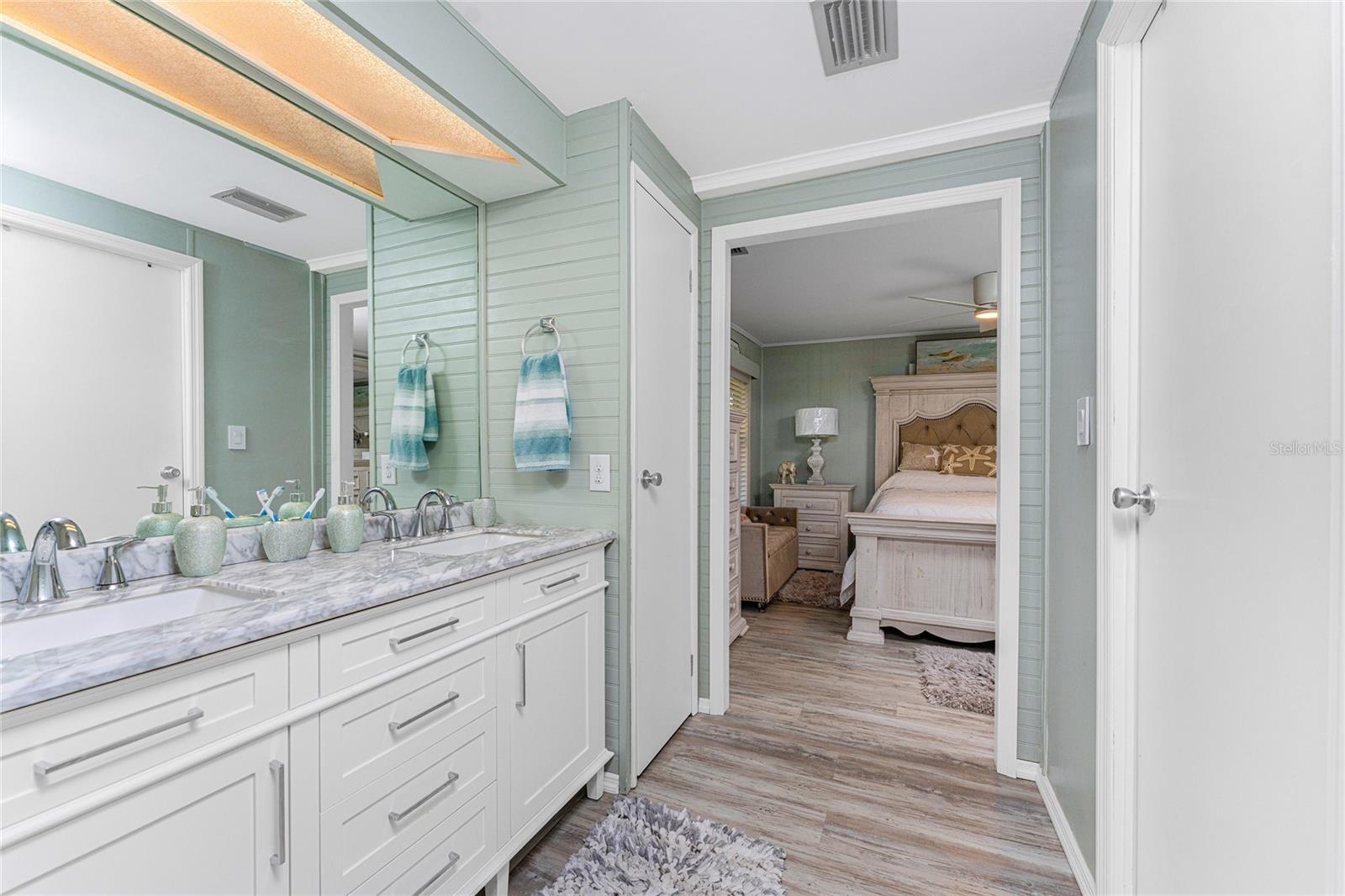 Image 35 of 59 For 6862 Holo Court