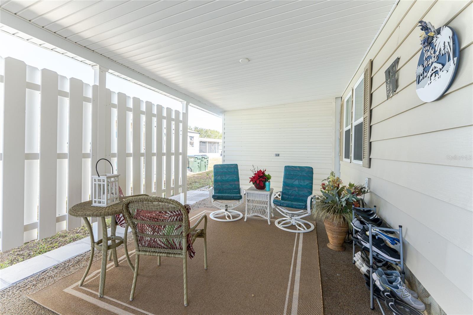 Image 36 of 59 For 6862 Holo Court