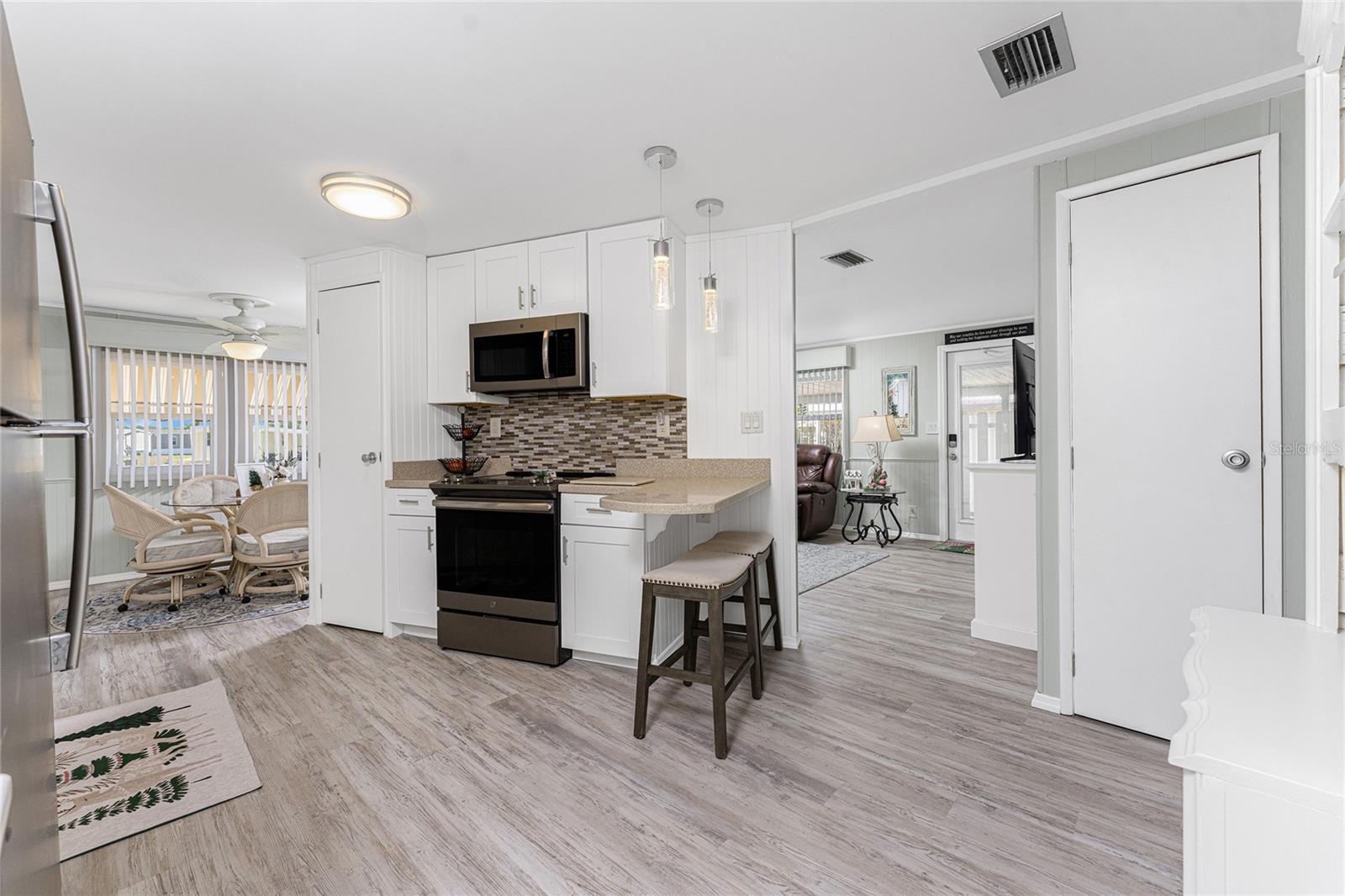 Image 4 of 59 For 6862 Holo Court