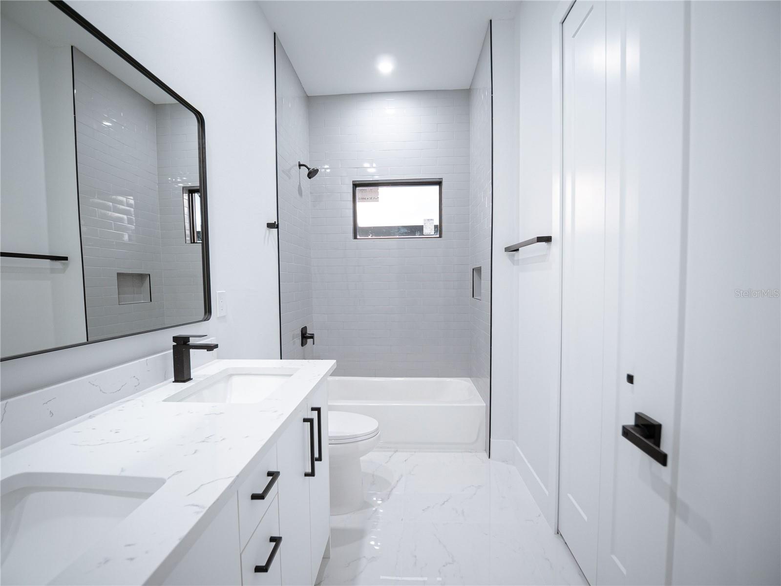 Image 21 of 39 For 4129 Flamingo Boulevard