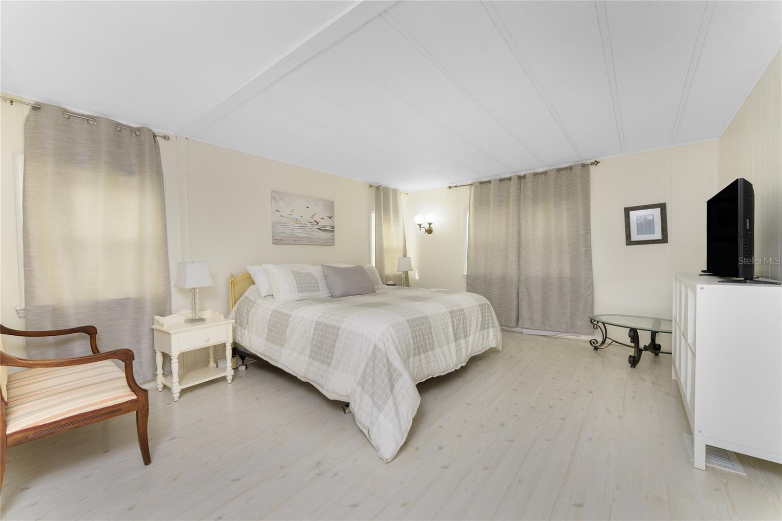 Image 13 of 47 For 1341 Blue Heron Drive