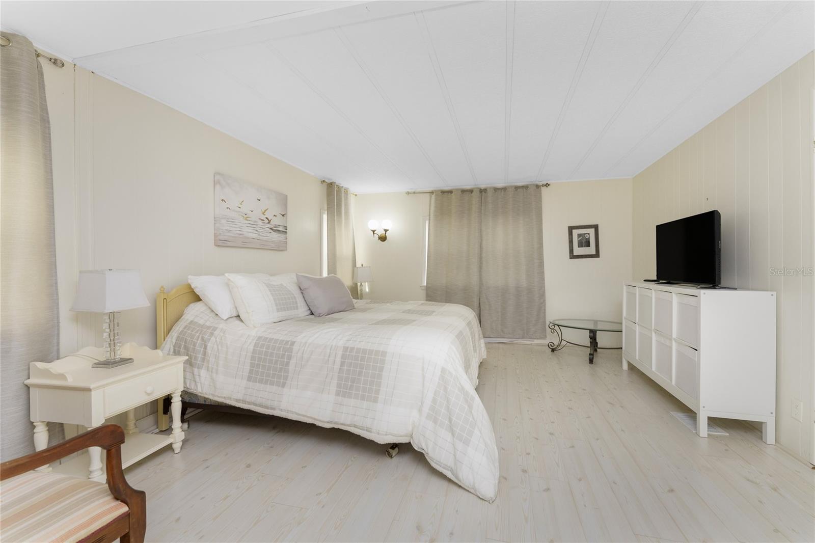 Image 14 of 47 For 1341 Blue Heron Drive