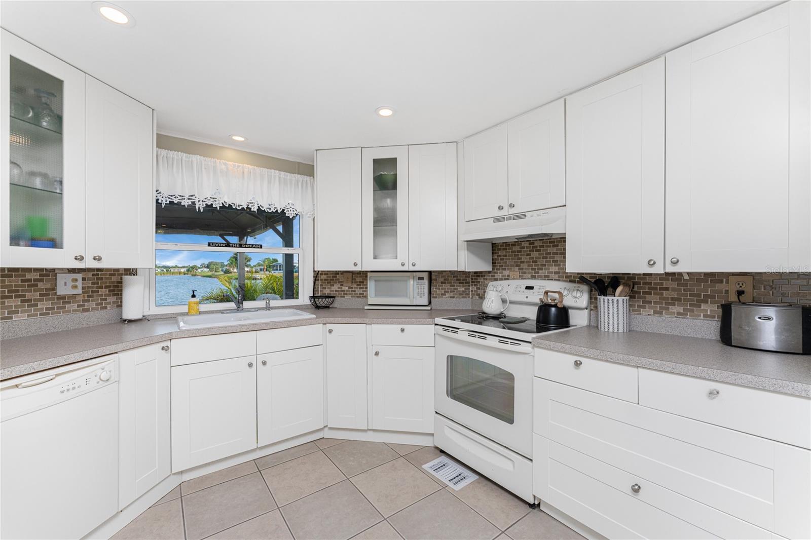 Image 4 of 47 For 1341 Blue Heron Drive